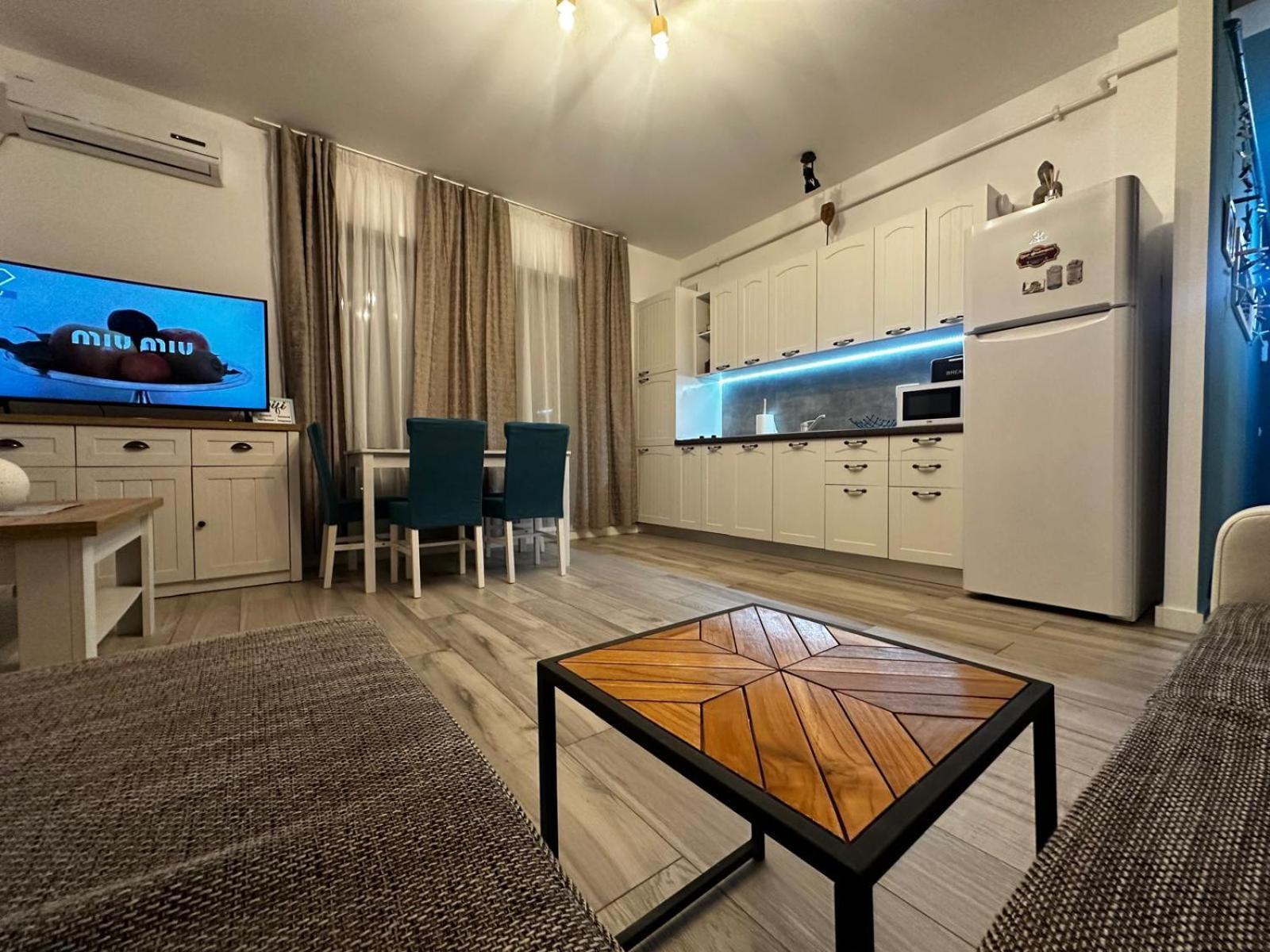 Best Apartment Mamaia Nord Năvodari Esterno foto
